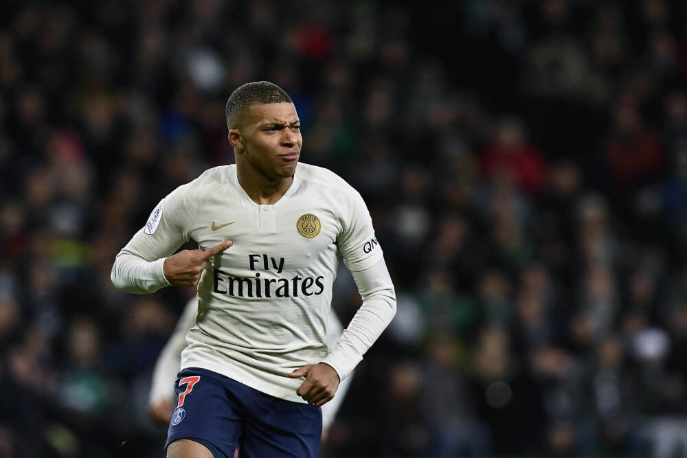 阿隆·维金斯：不管有无球在手 乔的跑动总能吸引防守注意力